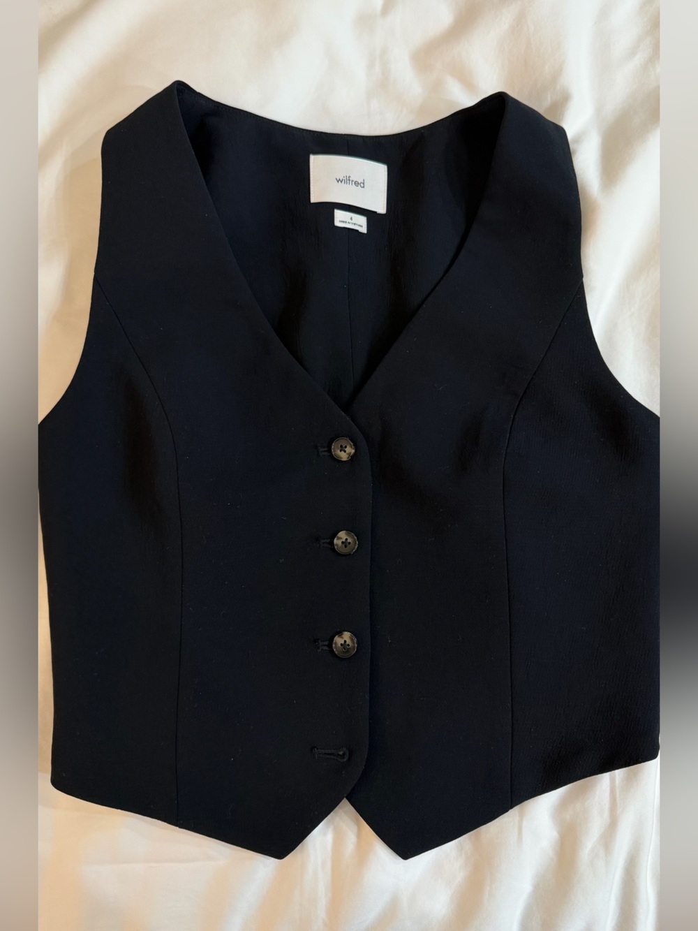 Aritzia Wilfred Black Button Up Vest
